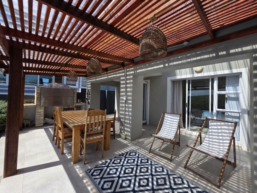 2 Bedroom Property for Sale in Wavecrest Eastern Cape